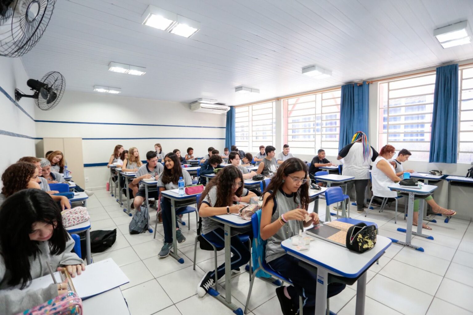 Inaugura O De Escola Em Joinville Marca Volta S Aulas De Mais De