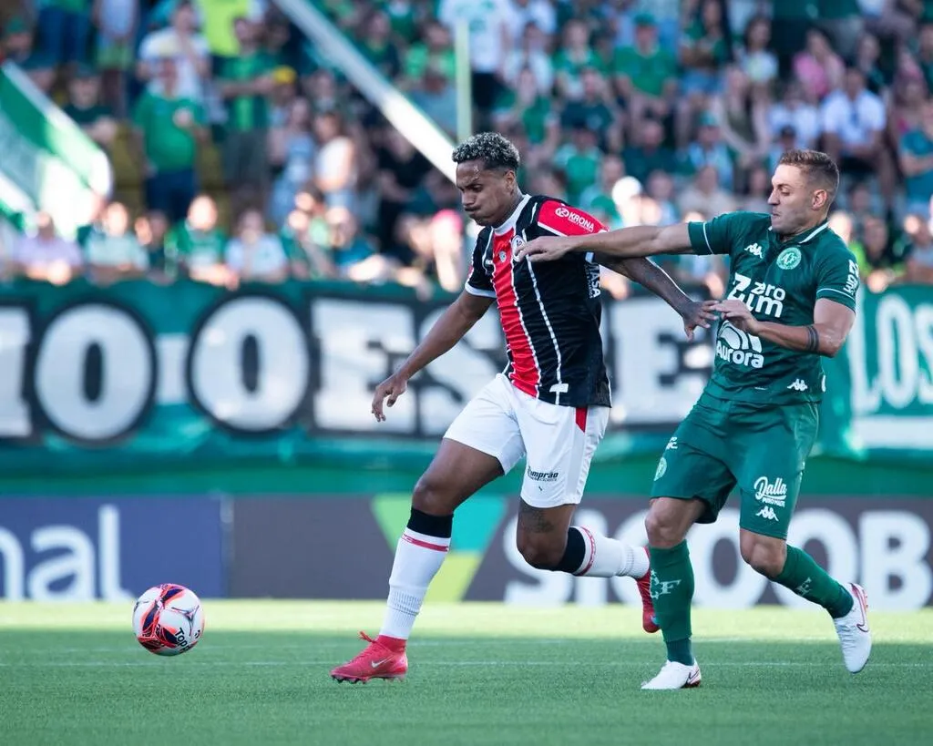 JEC sofre goleada e termina primeira fase sem vencer no catarinense