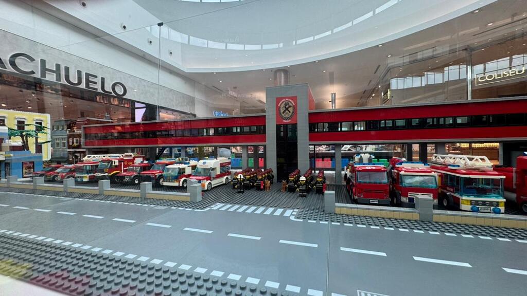 Réplicas de Joinville em Lego são destaque em exposição em shopping da cidade