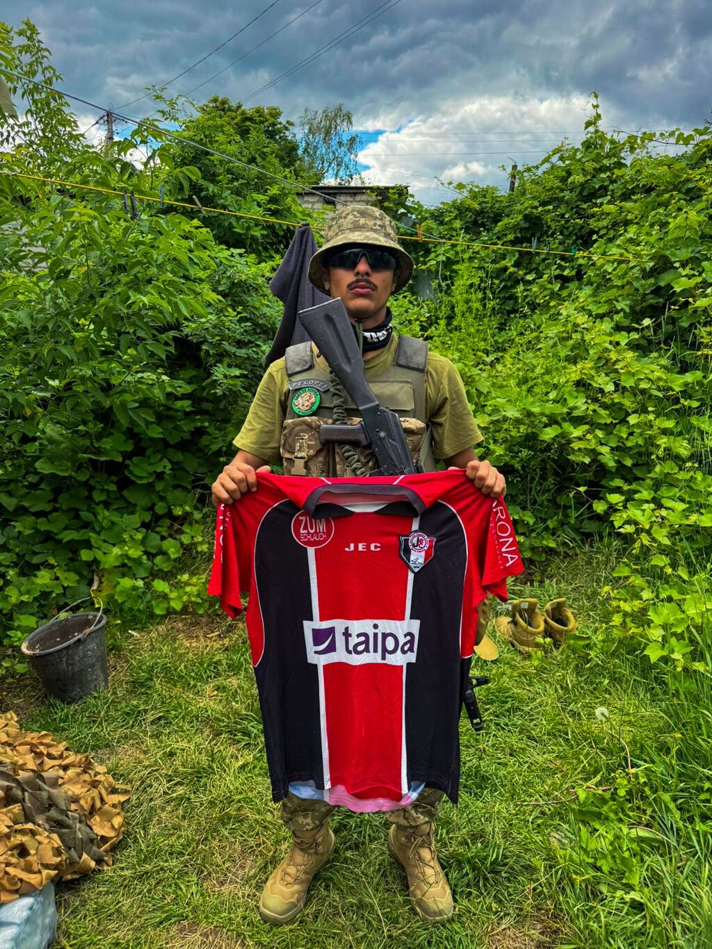 VÍDEO: Joinvilense que guerreou na Ucrânia é entrevistado no Café com Chuville na 89FM