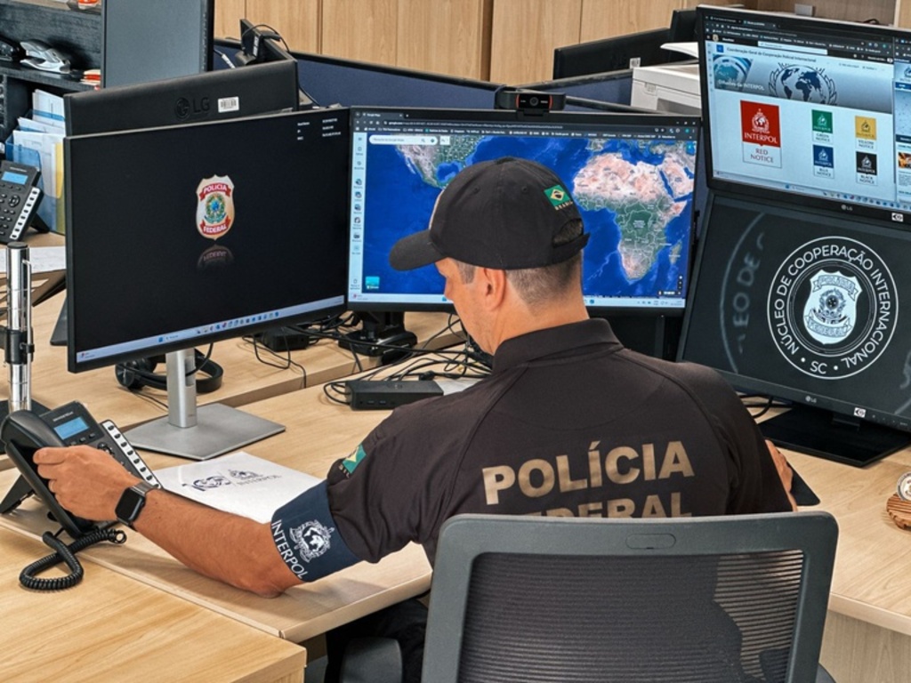 PF prende foragido por terrorismo em Joinville