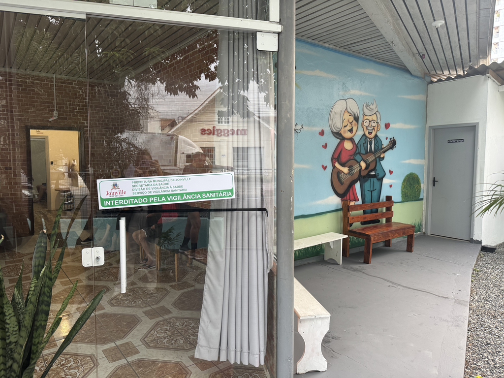 Imagens do local interditado