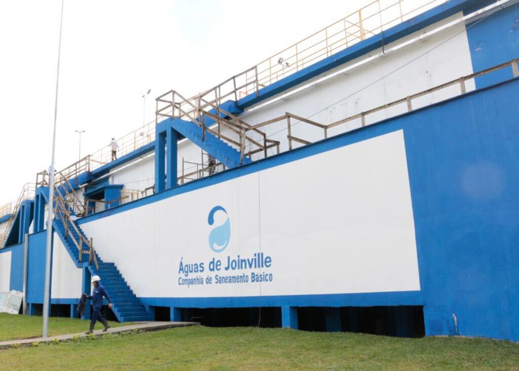 CCJ muda projeto e mantém a Águas de Joinville como empresa pública