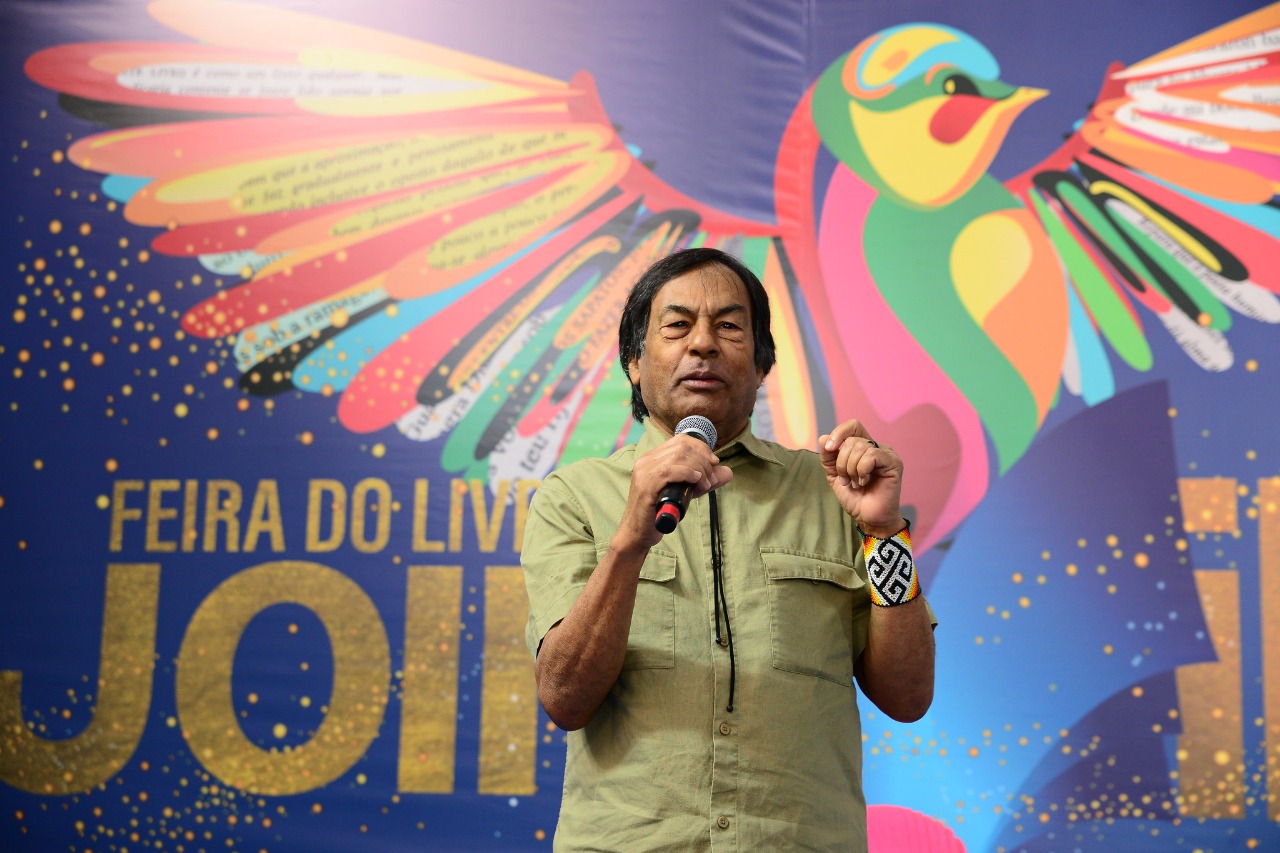 Ailton Krenak estará presente na Feira do Livro de Joinville - Foto Divulgação