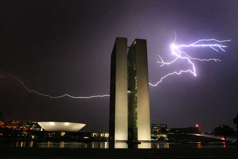 Trovão no Congresso Nacional - Foto Dida Sampaio