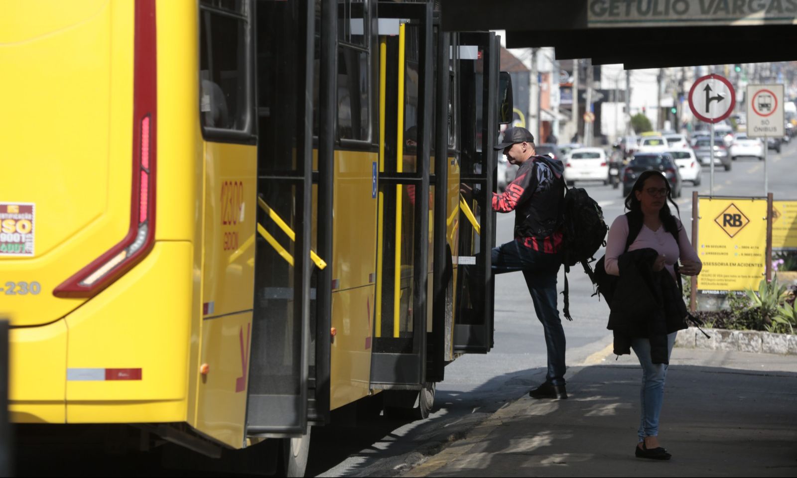 Linhas de ônibus da cidade serão reduzidas - Foto divulgação