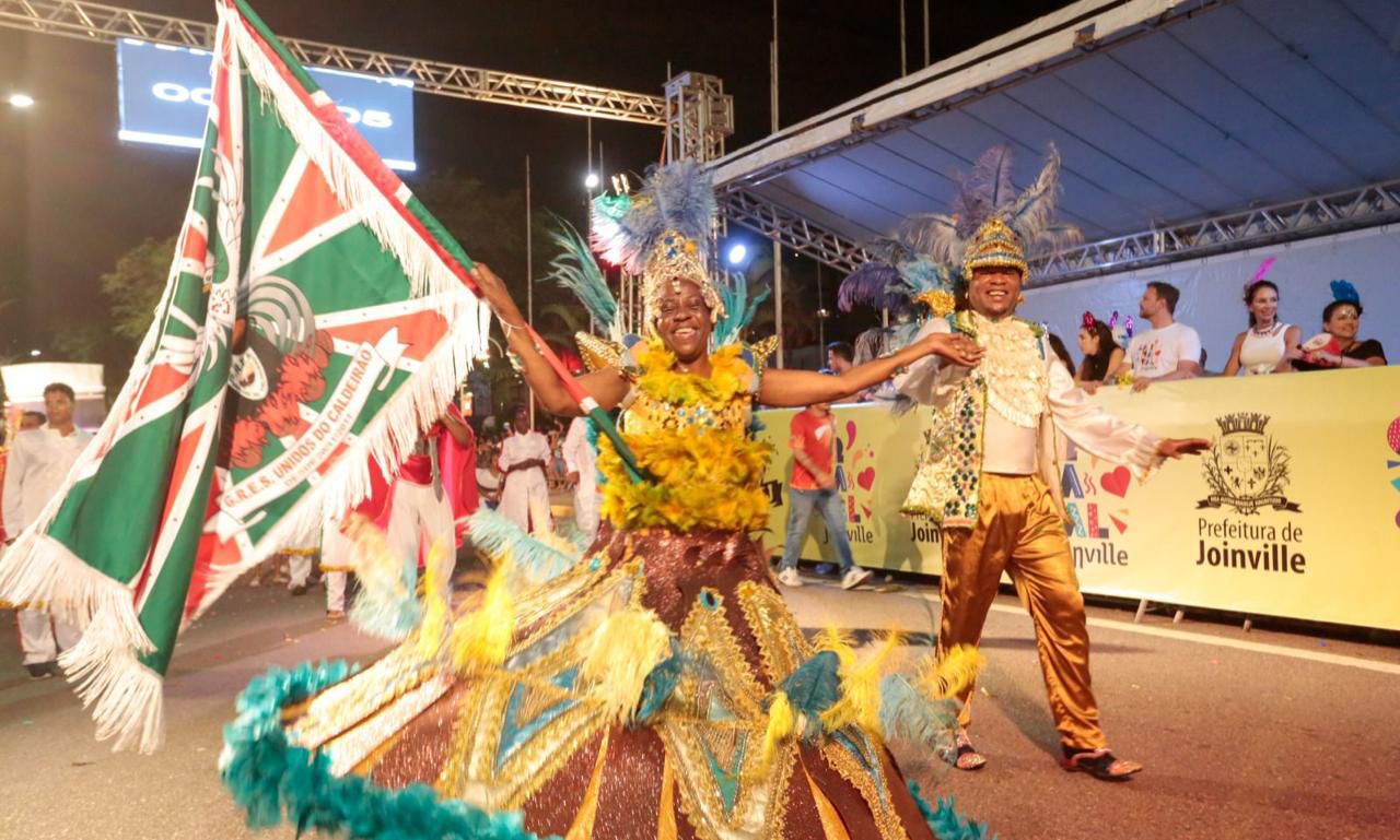 Desfile das escolas de samba ocorre no dia 22 de fevereiro. Foto Divulgação