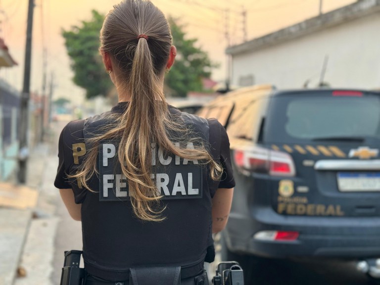 Ação da PF durante a prisão de suspeito - Foto PF